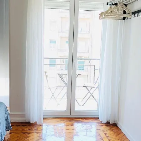Deluxe Lisbon- Roma Avenue *