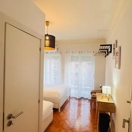 Pensión Deluxe Lisbon- Roma Avenue Lisboa