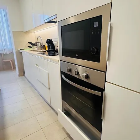 Pensión Deluxe Lisbon- Roma Avenue Lisboa